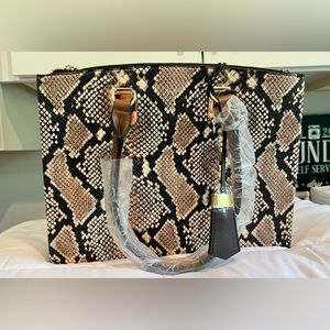 Aldo Purse